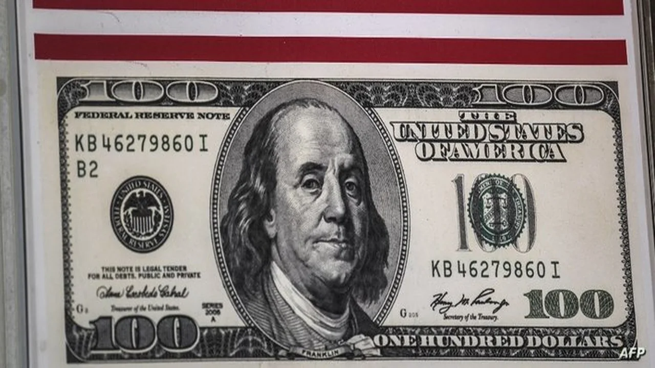 تحركات جديدة.. سعر صرف الدولار مقابل الجنيه في البنك المركزي المصري